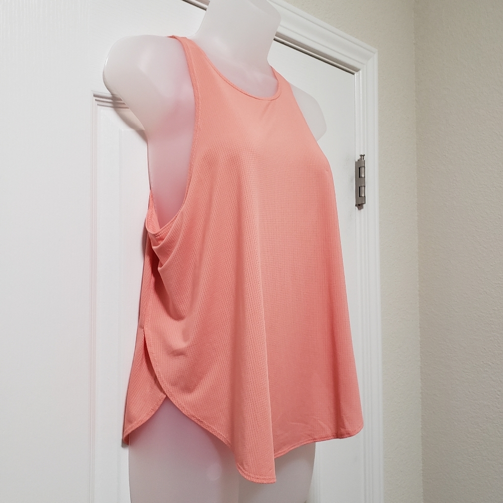 Fabletics Cashel cropped swing top size M